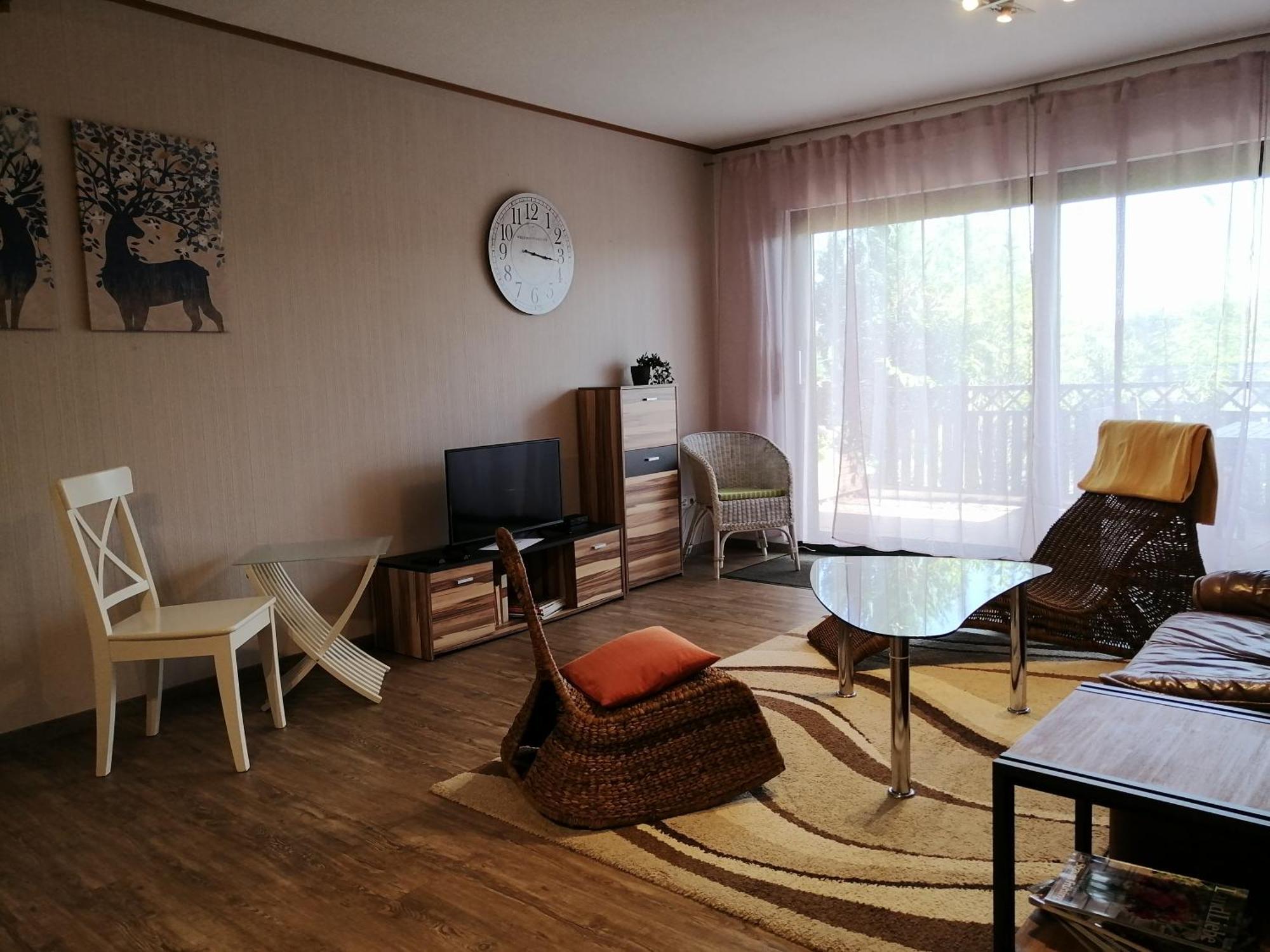 Haus Mohr - Ferienwohnung Im Taunus Weilmunster Esterno foto