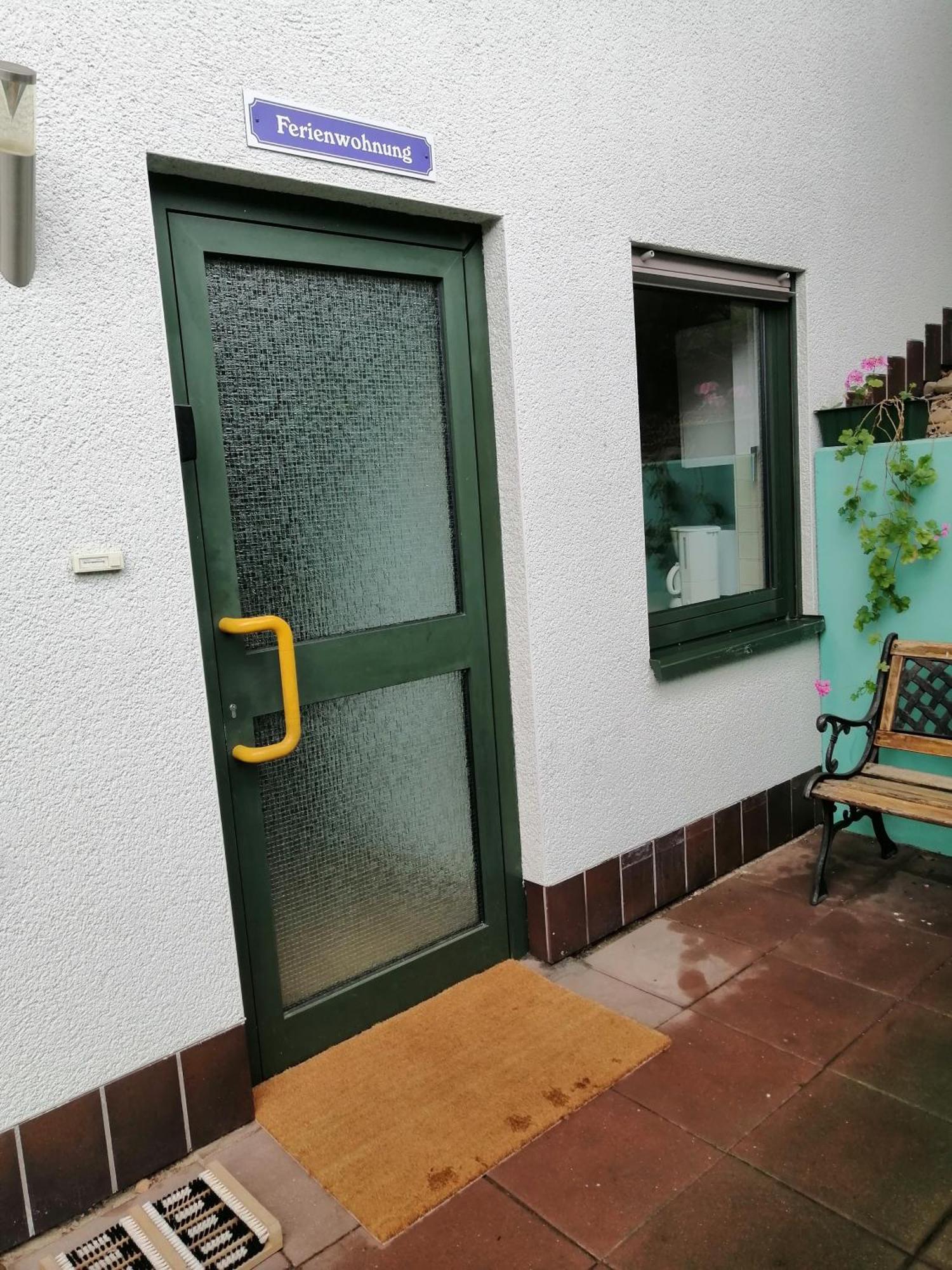 Haus Mohr - Ferienwohnung Im Taunus Weilmunster Esterno foto