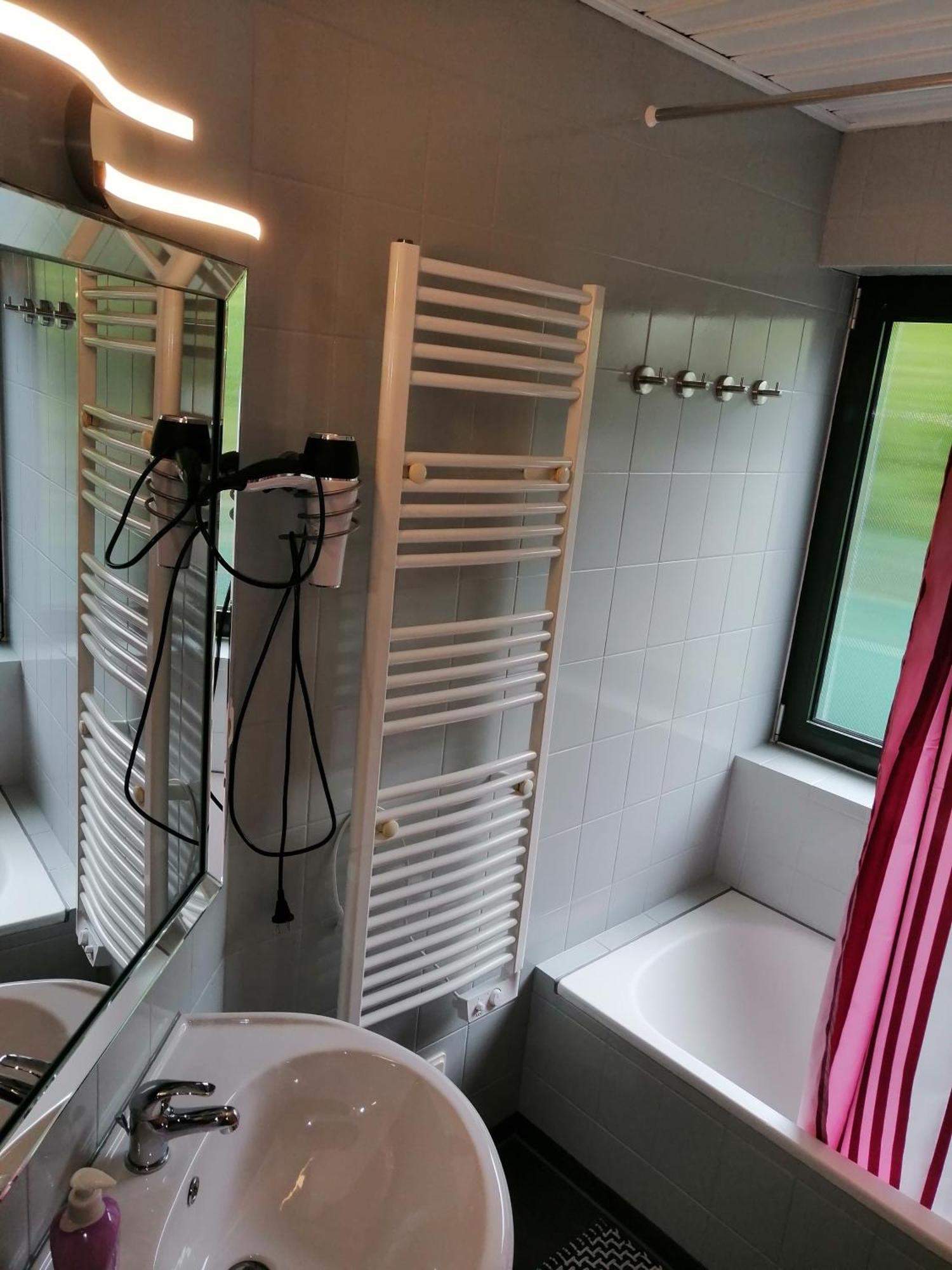 Haus Mohr - Ferienwohnung Im Taunus Weilmunster Esterno foto